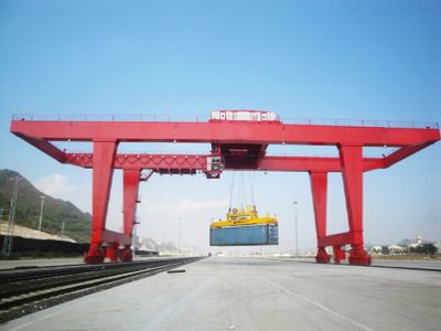 門式起重機出現故障應該如何應對？